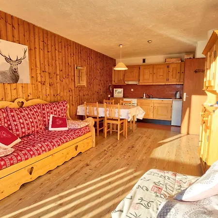 Apartmán Cosy A Notre-dame-de-bellecombe, Piscine, Skis Aux Pieds - Fr-1-505-74